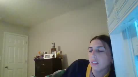 taylorslay online show from April 19, 2026, 11:40 pm