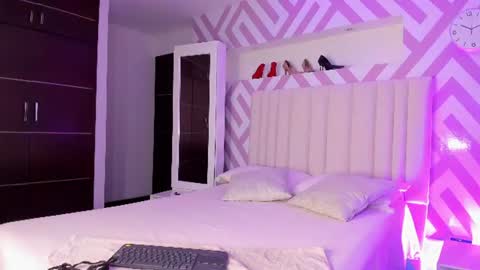 Tayra horny for you online show from June 18, 2026, 3:18 am