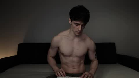 Snapshot of taziro chatting on April 4, 2026, 9:51 am Ean online show from April 4, 2026, 9:51 am