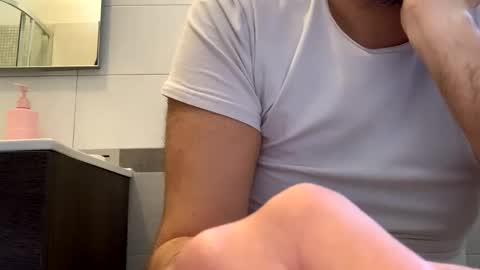 Tbest1986 online show from April 18, 2026, 9:13 am