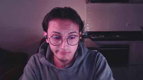 Teo independent model online show from February 20, 2025, 4:18 am