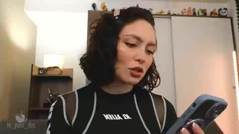 Leo and Luna online show from September 15, 2025, 4:40 pm