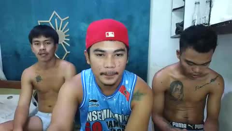 teahyun_yeongsu online show from October 28, 2025, 5:26 pm