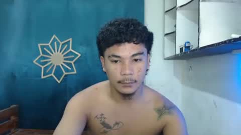 teahyun_yeongsu online show from December 14, 2025, 2:28 am