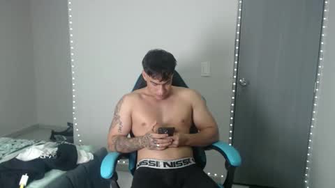 Snapshot of team23hot0 chatting on October 1, 2025, 4:07 am team23hot0 online show from October 1, 2025, 4:07 am