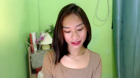 Snapshot of teamo_kiara chatting on March 5, 2025, 7:49 am your future wife online show from March 5, 2025, 7:49 am