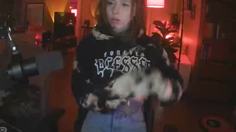 teasemedoll online show from April 13, 2026, 12:38 am