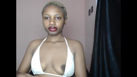 Snapshot of teasexkitty chatting on July 7, 2026, 8:35 pm teasexkitty online show from July 7, 2026, 8:35 pm