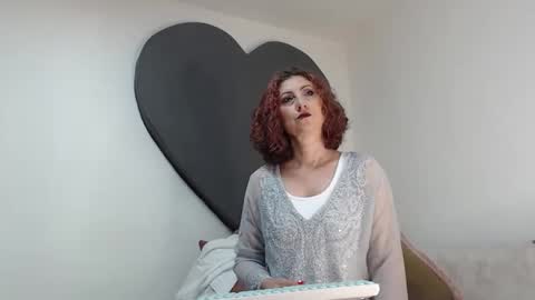 Snapshot of teasexpert4444 chatting on June 9, 2026, 5:19 am ALICIA--- online show from June 9, 2026, 5:19 am