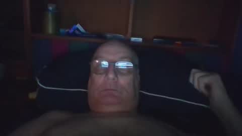 Mark online show from November 9, 2025, 8:18 pm