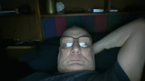 Snapshot of tebb61 chatting on June 17, 2026, 7:44 am Mark online show from June 17, 2026, 7:44 am