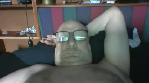 Snapshot of tebb61 chatting on June 27, 2026, 7:57 am Mark online show from June 27, 2026, 7:57 am