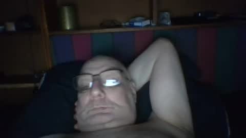 Snapshot of tebb61 chatting on August 1, 2026, 6:01 am Mark online show from August 1, 2026, 6:01 am