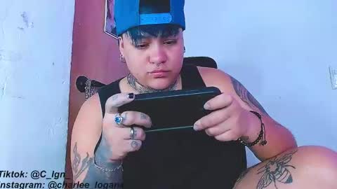 Charlee He online show from January 4, 2025, 5:16 am