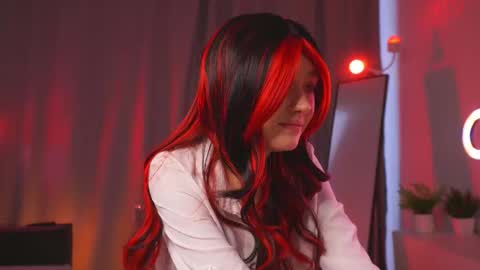 all me precious   online show from March 2, 2026, 7:15 am