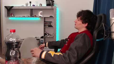 Snapshot of teddy_mode chatting on December 15, 2024, 9:42 pm Teddy online show from December 15, 2024, 9:42 pm