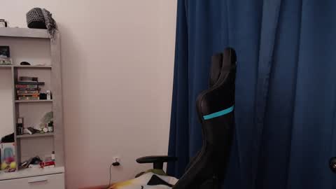 Teddy online show from February 4, 2025, 5:53 am