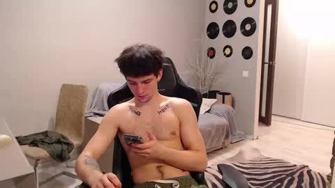 Teddy online show from November 8, 2025, 5:23 pm