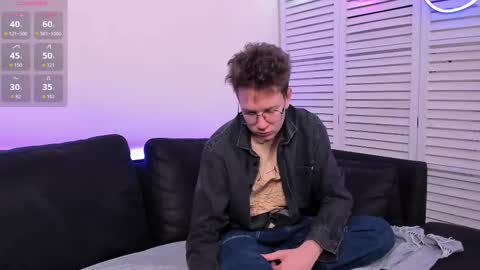 Teddy online show from November 22, 2025, 8:02 am