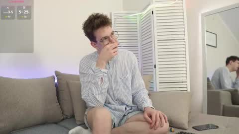 Teddy online show from November 23, 2025, 9:09 am