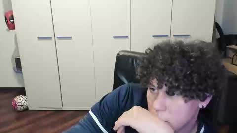 tedhmicro25 online show from October 24, 2025, 7:32 pm