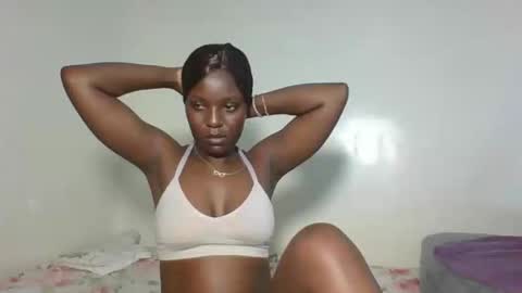 Snapshot of tee_kaicy chatting on October 25, 2025, 12:07 am kaicy online show from October 25, 2025, 12:07 am