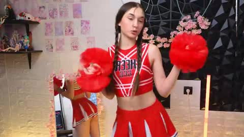 Alice and Cassie online show from April 19, 2026, 2:55 am