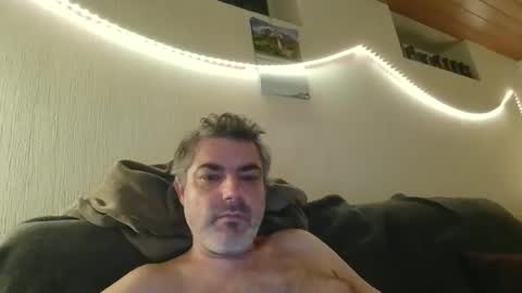 Peter online show from October 18, 2025, 11:49 pm