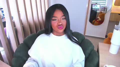 Teerry online show from March 1, 2026, 8:44 pm