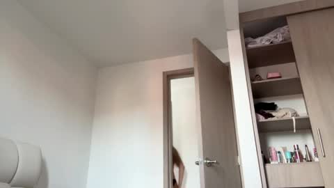 Amy No penetration Virgiin giirl online show from May 15, 2026, 12:01 pm