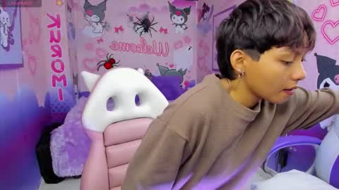 Snapshot of tefi_meow chatting on October 25, 2025, 12:02 pm Stefani  online show from October 25, 2025, 12:02 pm