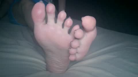 Viv West online show from November 25, 2025, 4:56 am