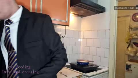 Virg Lszl online show from February 20, 2025, 9:00 am