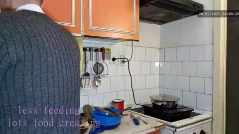 Virg Lszl online show from February 20, 2025, 3:08 pm