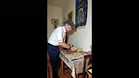 Virg Lszl online show from October 9, 2025, 3:32 pm