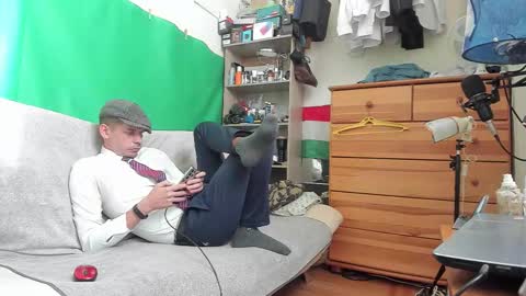 Virg Lszl online show from October 12, 2025, 1:21 pm