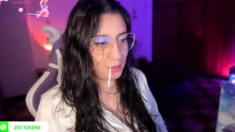 Snapshot of tellme_maddie chatting on July 31, 2026, 11:59 pm Maddie online show from July 31, 2026, 11:59 pm