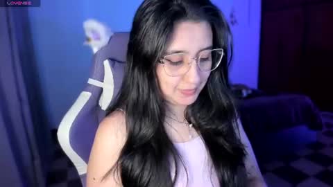 Snapshot of tellme_maddie chatting on August 4, 2026, 4:37 am Maddie online show from August 4, 2026, 4:37 am