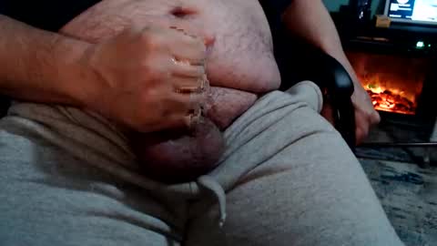 Snapshot of templargeor chatting on February 24, 2025, 1:24 am Templargeor online show from February 24, 2025, 1:24 am