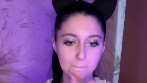 temptingvision online show from March 8, 2026, 2:21 pm