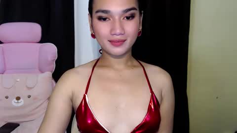 TransGoddessZhandria online show from May 16, 2026, 4:31 am