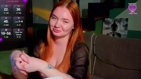 inst r0seamber0 online show from April 15, 2026, 4:25 pm