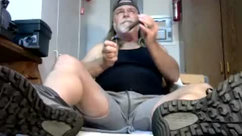 Tennredneck online show from June 16, 2026, 1:52 am