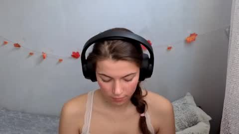 Anny Simpson online show from October 16, 2025, 6:03 am