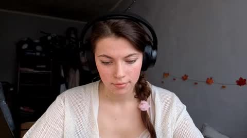 Anny Simpson online show from October 30, 2025, 5:53 am