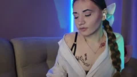 Anny Simpson online show from July 18, 2026, 7:17 pm