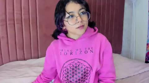 terumikitty online show from April 22, 2026, 8:32 pm