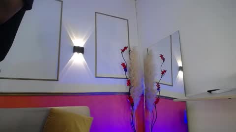 tessachains online show from November 8, 2025, 11:47 pm