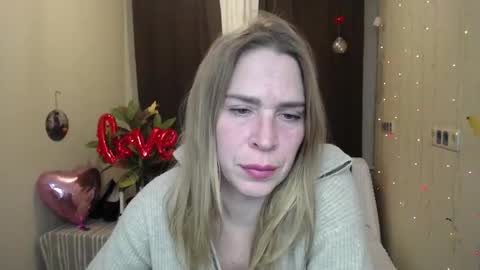 Snapshot of tessadaybreak chatting on February 15, 2025, 5:07 pm tessadaybreak online show from February 15, 2025, 5:07 pm