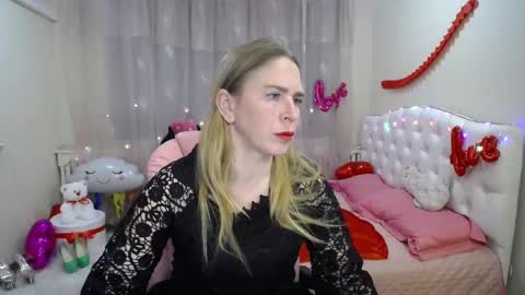 Snapshot of tessadaybreak chatting on March 5, 2025, 1:50 pm tessadaybreak online show from March 5, 2025, 1:50 pm